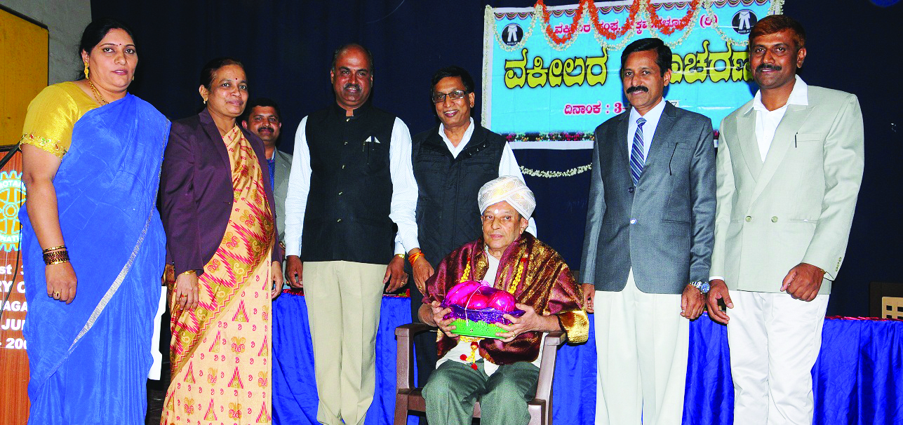 ನ್ಯಾಯಾಂಗದ ಮೇಲೆ ನಂಬಿಕೆ ದೃಢ ಪಡಿಸಲು ವಕೀಲರು-ನ್ಯಾಯಾಧೀಶರು ಶ್ರಮಿಸಲಿ: ನ್ಯಾ.ಪ್ರಭಾವತಿ ಹಿರೇಮಠ್